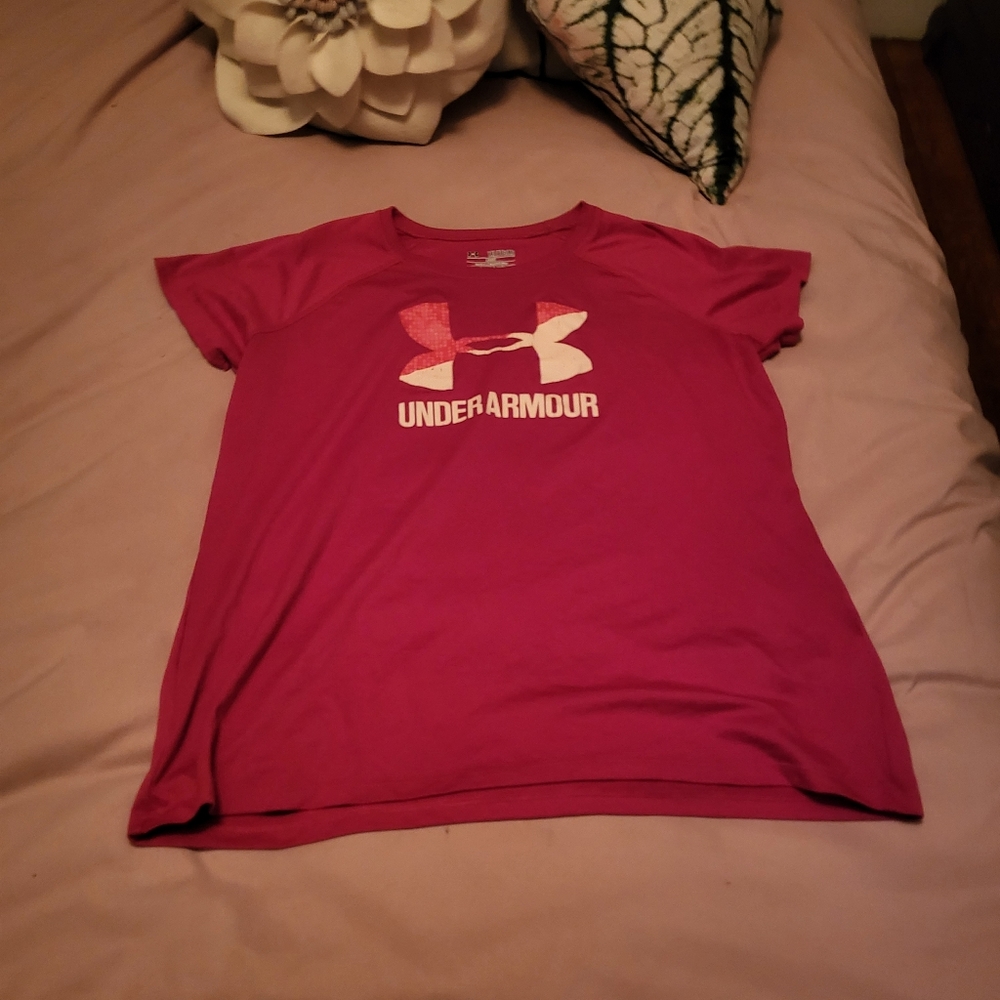 Under armour youth xl red tee